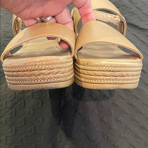 Henry Ferrera Beige Platform Sandals - Picture 5 of 16